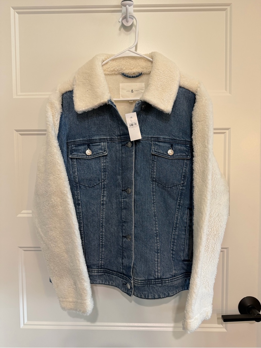 Women’s Lou & Grey Blue Denim Jacket with Cream Sherpa Sleeves